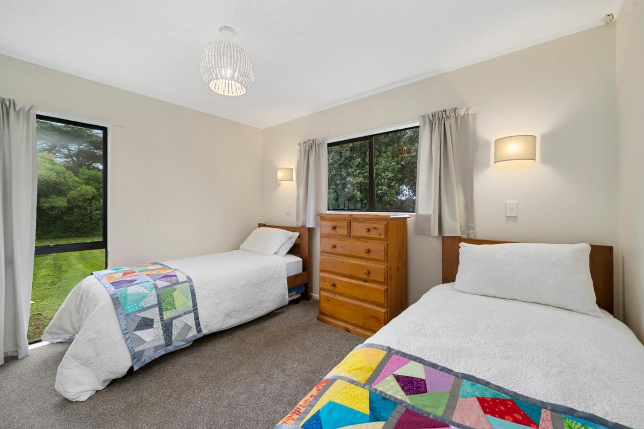 Wharerata - Otaki Beach Holiday Home Exterior photo